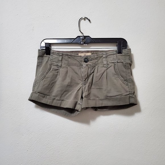 hollister stretch shorts